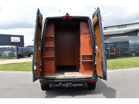 Mercedes-Benz Sprinter 316 2.2 CDI L2H2 DC PB Edition Camera, 3500kg Trekhaak, Cruise, Carplay, 10,5'' Mbux, Sensoren, LED, Automaat, Uniek!