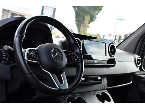 Mercedes-Benz Sprinter 316 2.2 CDI L2H2 DC PB Edition Camera, 3500kg Trekhaak, Cruise, Carplay, 10,5'' Mbux, Sensoren, LED, Automaat, Uniek!