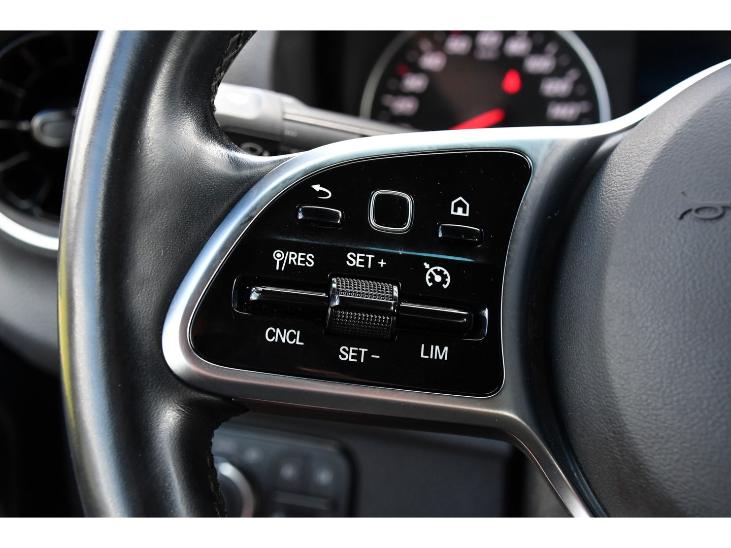 Mercedes-Benz Sprinter 316 2.2 CDI L2H2 DC PB Edition Camera, 3500kg Trekhaak, Cruise, Carplay, 10,5'' Mbux, Sensoren, LED, Automaat, Uniek!