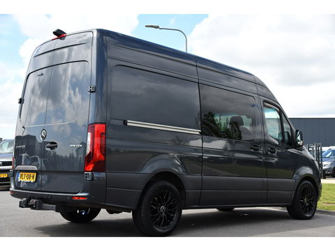 Mercedes-Benz Sprinter 316 2.2 CDI L2H2 DC PB Edition Camera, 3500kg Trekhaak, Cruise, Carplay, 10,5'' Mbux, Sensoren, LED, Automaat, Uniek!