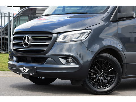 Mercedes-Benz Sprinter 316 2.2 CDI L2H2 DC PB Edition Camera, 3500kg Trekhaak, Cruise, Carplay, 10,5'' Mbux, Sensoren, LED, Automaat, Uniek!