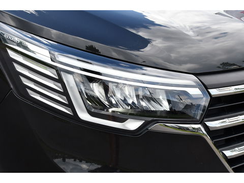Renault Trafic 2.0 dCi 150 T30 L2H1 Luxe Black Edition Camera, Cruise, Carplay, 150pk, Clima, Automaat, Keyless, LED, Trekhaak, Uniek!