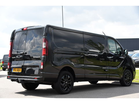 Renault Trafic 2.0 dCi 150 T30 L2H1 Luxe Black Edition Camera, Cruise, Carplay, 150pk, Clima, Automaat, Keyless, LED, Trekhaak, Uniek!