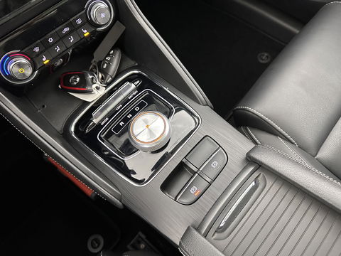 MG ZS EV Luxury 45 kWh (INCL-BTW) *PANO | FULL-LEATHER | CCS-FASTLOADER | KEYLESS | NAVI-FULLMAP | ADAPTIVE-CRUISE | CAMERA | HEATED-SPORTSEATS | CARPLAY | BLINDSPOT | DAB | LANE-ASSIST | 17"ALU*