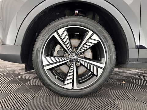 MG ZS EV Luxury 45 kWh (INCL-BTW) *PANO | FULL-LEATHER | CCS-FASTLOADER | KEYLESS | NAVI-FULLMAP | ADAPTIVE-CRUISE | CAMERA | HEATED-SPORTSEATS | CARPLAY | BLINDSPOT | DAB | LANE-ASSIST | 17"ALU*