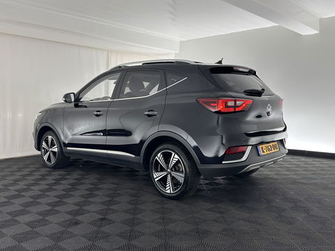 MG ZS EV Luxury 45 kWh (INCL-BTW) *PANO | FULL-LEATHER | CCS-FASTLOADER | KEYLESS | NAVI-FULLMAP | ADAPTIVE-CRUISE | CAMERA | HEATED-SPORTSEATS | CARPLAY | BLINDSPOT | DAB | LANE-ASSIST | 17"ALU*