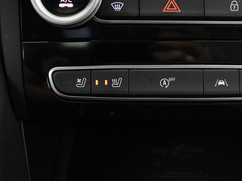 Renault Talisman 1.3 TCe Initiale Paris | Panoramadak | Stoelventilatie | Head-Up | Leder | Camera | Trekhaak | Adaptive cruise | Carplay | 4 Control | Matrix LED | Navigatie | Keyless | Massage