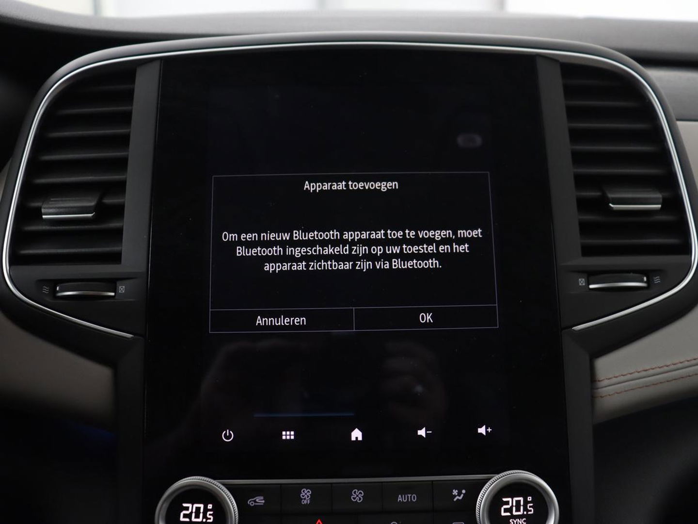 Renault Talisman 1.3 TCe Initiale Paris | Panoramadak | Stoelventilatie | Head-Up | Leder | Camera | Trekhaak | Adaptive cruise | Carplay | 4 Control | Matrix LED | Navigatie | Keyless | Massage