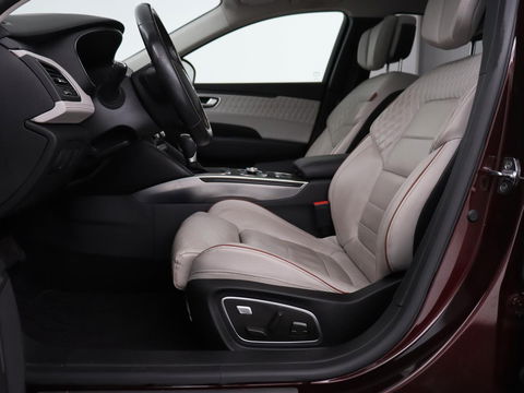 Renault Talisman 1.3 TCe Initiale Paris | Panoramadak | Stoelventilatie | Head-Up | Leder | Camera | Trekhaak | Adaptive cruise | Carplay | 4 Control | Matrix LED | Navigatie | Keyless | Massage