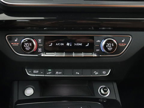 Audi Q5 50 TFSIe quattro S edition | Leder | Luchtvering | Stoelverwarming | Trekhaak | Full LED | Keyless | Navigatie | Sportstoelen