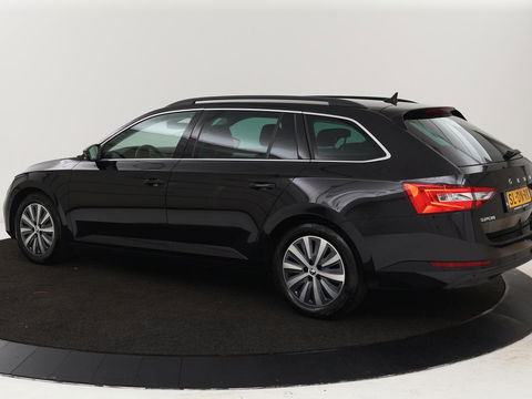 Škoda Superb 1.4 TSI iV Business Edition | Trekhaak | Stoelverwarming | Adaptive cruise | Carplay | Virtual Cockpit | Full LED | Keyless | Navigatie