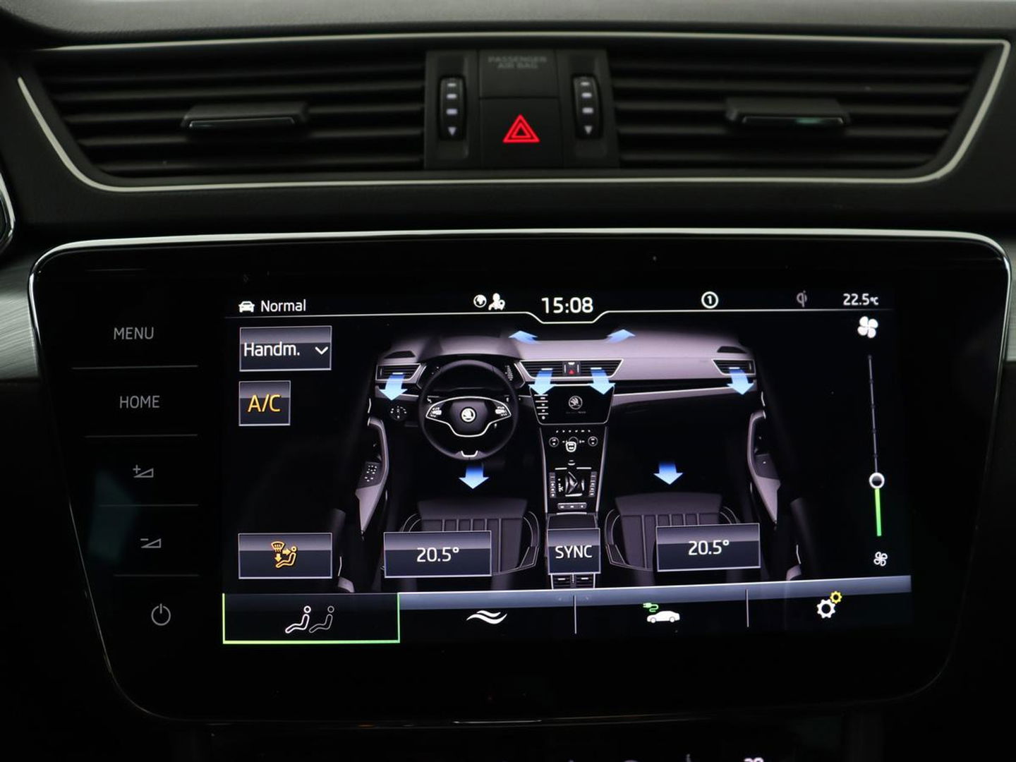 Škoda Superb 1.4 TSI iV Business Edition | Trekhaak | Stoelverwarming | Adaptive cruise | Carplay | Virtual Cockpit | Full LED | Keyless | Navigatie
