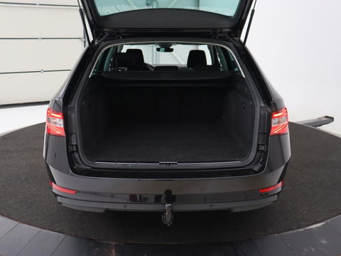 Škoda Superb 1.4 TSI iV Business Edition | Trekhaak | Stoelverwarming | Adaptive cruise | Carplay | Virtual Cockpit | Full LED | Keyless | Navigatie