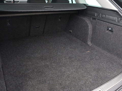 Škoda Superb 1.4 TSI iV Business Edition | Trekhaak | Stoelverwarming | Adaptive cruise | Carplay | Virtual Cockpit | Full LED | Keyless | Navigatie