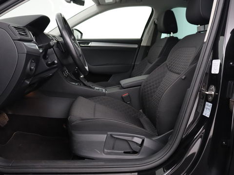 Škoda Superb 1.4 TSI iV Business Edition | Trekhaak | Stoelverwarming | Adaptive cruise | Carplay | Virtual Cockpit | Full LED | Keyless | Navigatie
