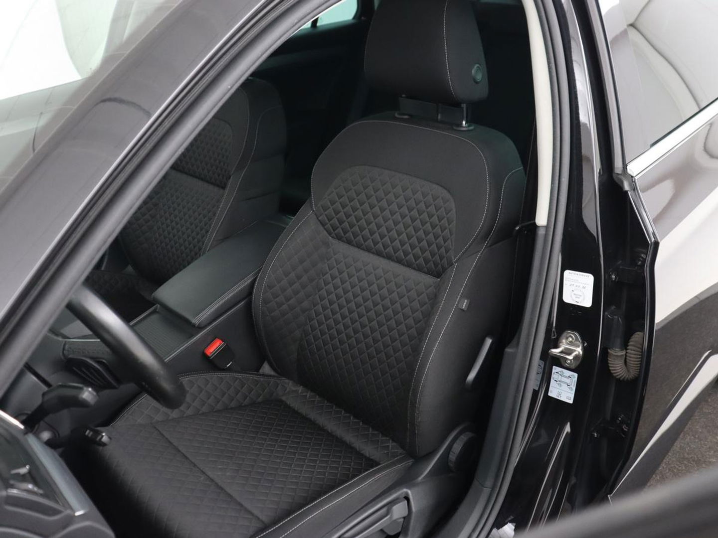 Škoda Superb 1.4 TSI iV Business Edition | Trekhaak | Stoelverwarming | Adaptive cruise | Carplay | Virtual Cockpit | Full LED | Keyless | Navigatie