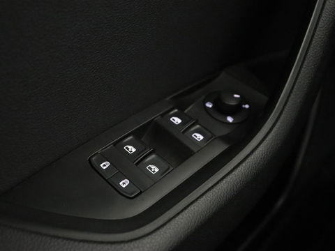 Škoda Superb 1.4 TSI iV Business Edition | Trekhaak | Stoelverwarming | Adaptive cruise | Carplay | Virtual Cockpit | Full LED | Keyless | Navigatie