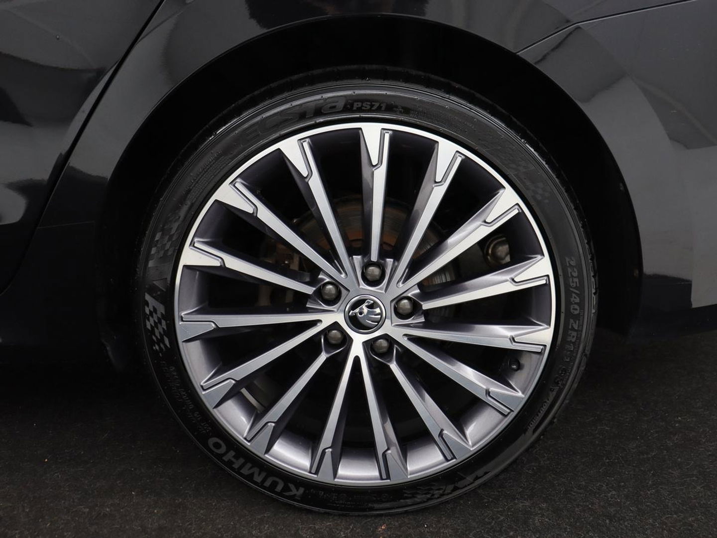 Škoda Octavia 1.4 TSI iV Style | Stoelventilatie | Panoramadak | Head-Up | Leder | Adaptive cruise | Massage | 19'' | Adaptive cruise | Camera | Sfeerverlichting | Memory | Achterbankverwarming | Virtual Cockpit