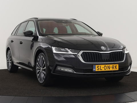 Škoda Octavia 1.4 TSI iV Style | Stoelventilatie | Panoramadak | Head-Up | Leder | Adaptive cruise | Massage | 19'' | Adaptive cruise | Camera | Sfeerverlichting | Memory | Achterbankverwarming | Virtual Cockpit