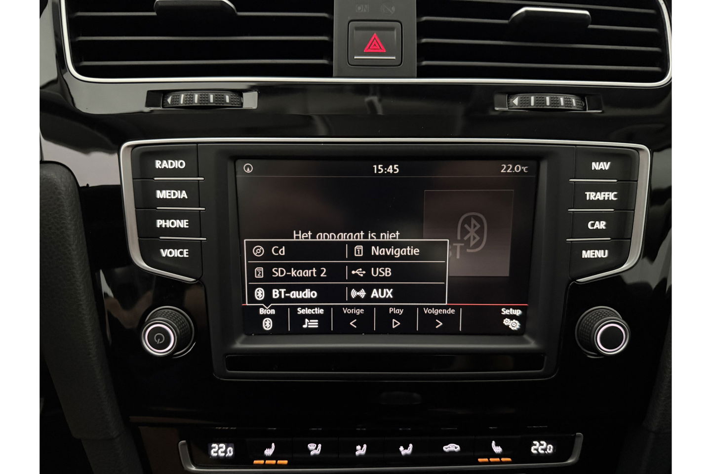 Volkswagen Golf 1.2 TSI Camera Trekhaak Clima Cruise Massagestoel Navi PDC 17''LMV
