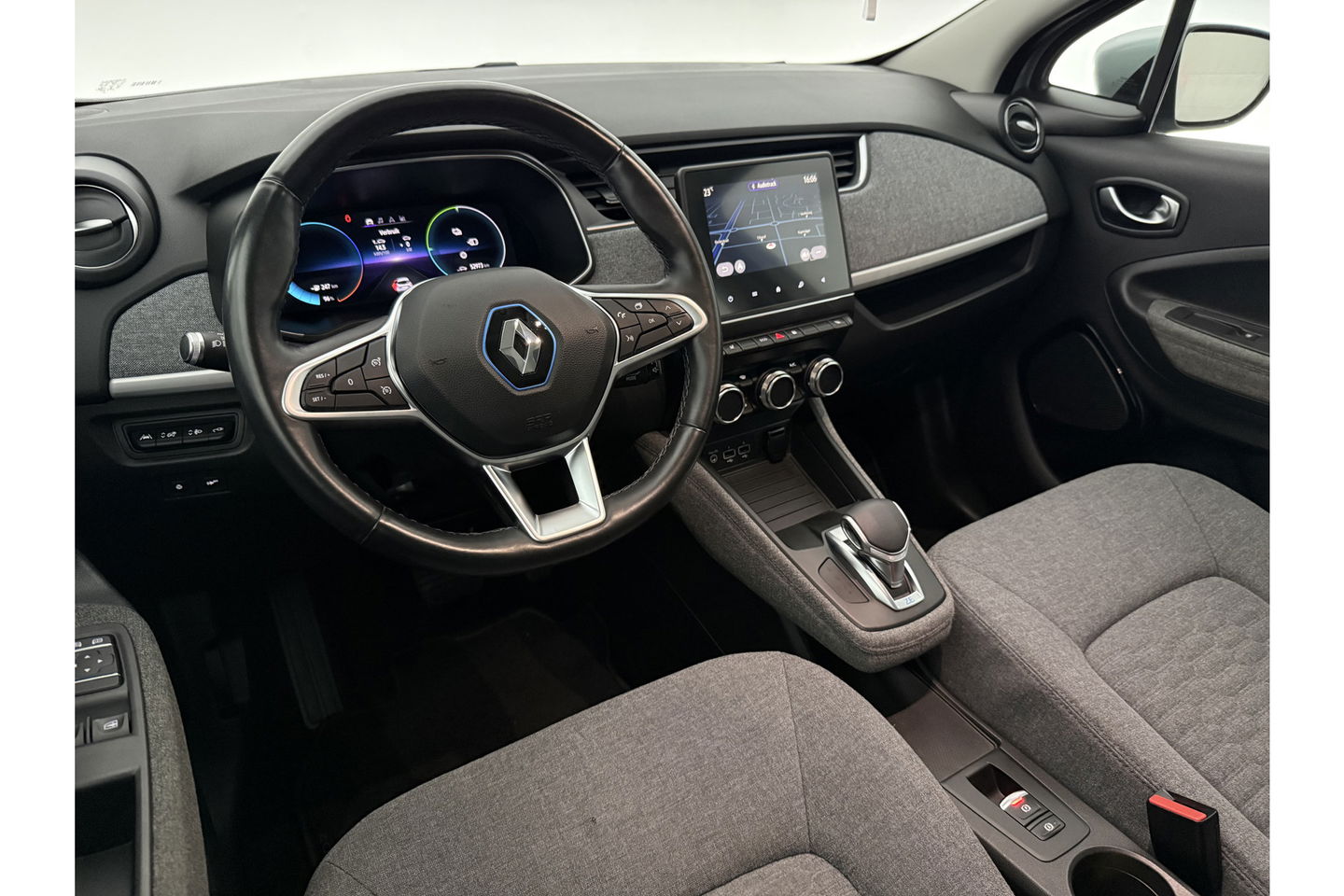 Renault ZOE R110 Life 52 kWh Huur Accu Airco Cruise Virtual Navi LED 16"LMV