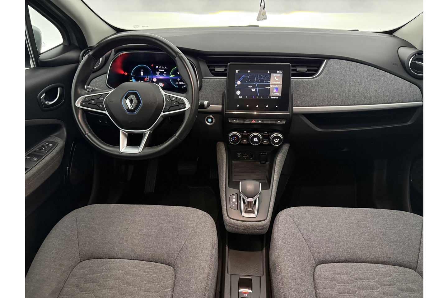 Renault ZOE R110 Life 52 kWh Huur Accu Airco Cruise Virtual Navi LED 16"LMV