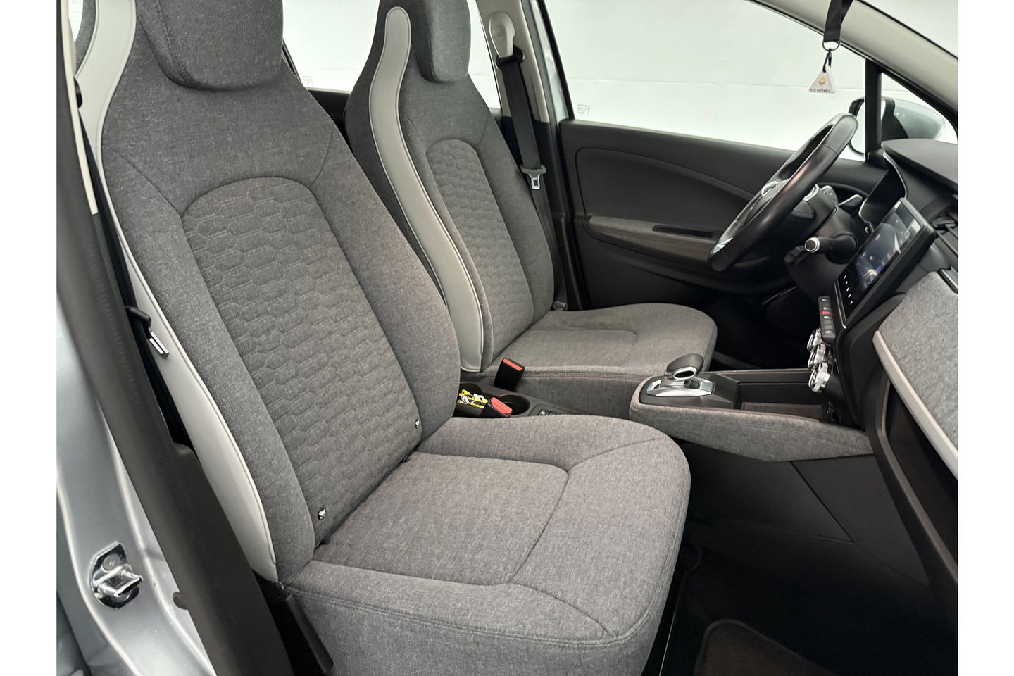 Renault ZOE R110 Life 52 kWh Huur Accu Airco Cruise Virtual Navi LED 16"LMV