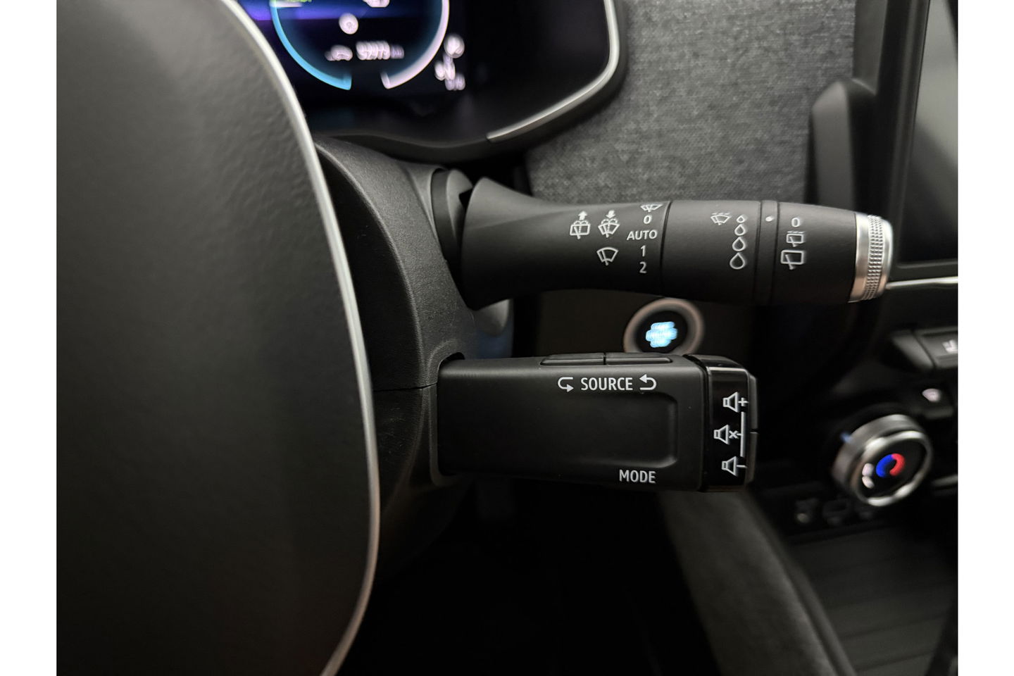 Renault ZOE R110 Life 52 kWh Huur Accu Airco Cruise Virtual Navi LED 16"LMV