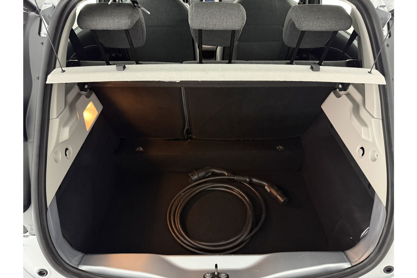 Renault ZOE R110 Life 52 kWh Huur Accu Airco Cruise Virtual Navi LED 16"LMV