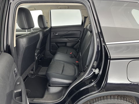 Mitsubishi Outlander 2.0 PHEV Business Edition X-Line Aut. *1/2LEATHER | NAVI-FULLMAP | KEYLESS | CAMERA | COMFORT-SEATS | ECC | PDC | CRUISE | 17''ALU | TOWBAR*