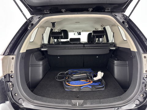 Mitsubishi Outlander 2.0 PHEV Business Edition X-Line Aut. *1/2LEATHER | NAVI-FULLMAP | KEYLESS | CAMERA | COMFORT-SEATS | ECC | PDC | CRUISE | 17''ALU | TOWBAR*