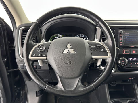 Mitsubishi Outlander 2.0 PHEV Business Edition X-Line Aut. *1/2LEATHER | NAVI-FULLMAP | KEYLESS | CAMERA | COMFORT-SEATS | ECC | PDC | CRUISE | 17''ALU | TOWBAR*