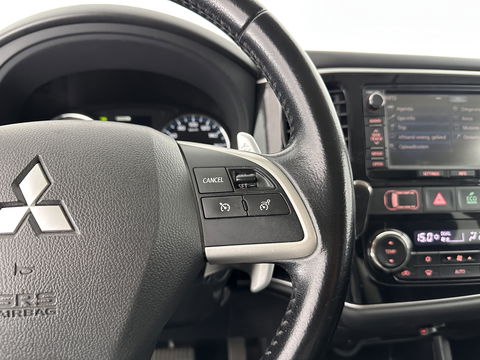 Mitsubishi Outlander 2.0 PHEV Business Edition X-Line Aut. *1/2LEATHER | NAVI-FULLMAP | KEYLESS | CAMERA | COMFORT-SEATS | ECC | PDC | CRUISE | 17''ALU | TOWBAR*