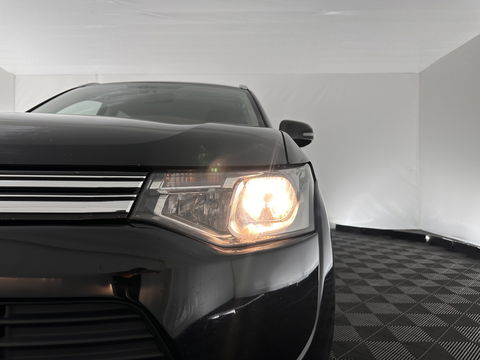 Mitsubishi Outlander 2.0 PHEV Business Edition X-Line Aut. *1/2LEATHER | NAVI-FULLMAP | KEYLESS | CAMERA | COMFORT-SEATS | ECC | PDC | CRUISE | 17''ALU | TOWBAR*