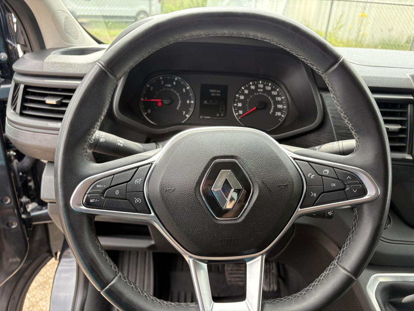 Renault Trafic 2.0dCi 170pk EDC L2H1 Extra | Keyless | Camera | Navigatie | Imperiaal | Luxe | Velgen | Automaat |