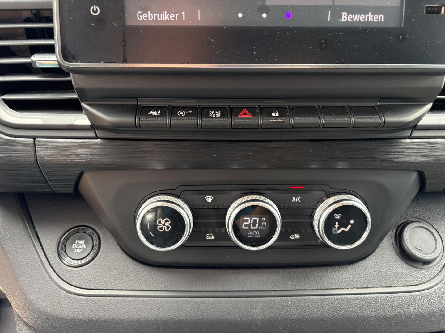 Renault Trafic 2.0dCi 170pk EDC L2H1 Extra | Keyless | Camera | Navigatie | Imperiaal | Luxe | Velgen | Automaat |