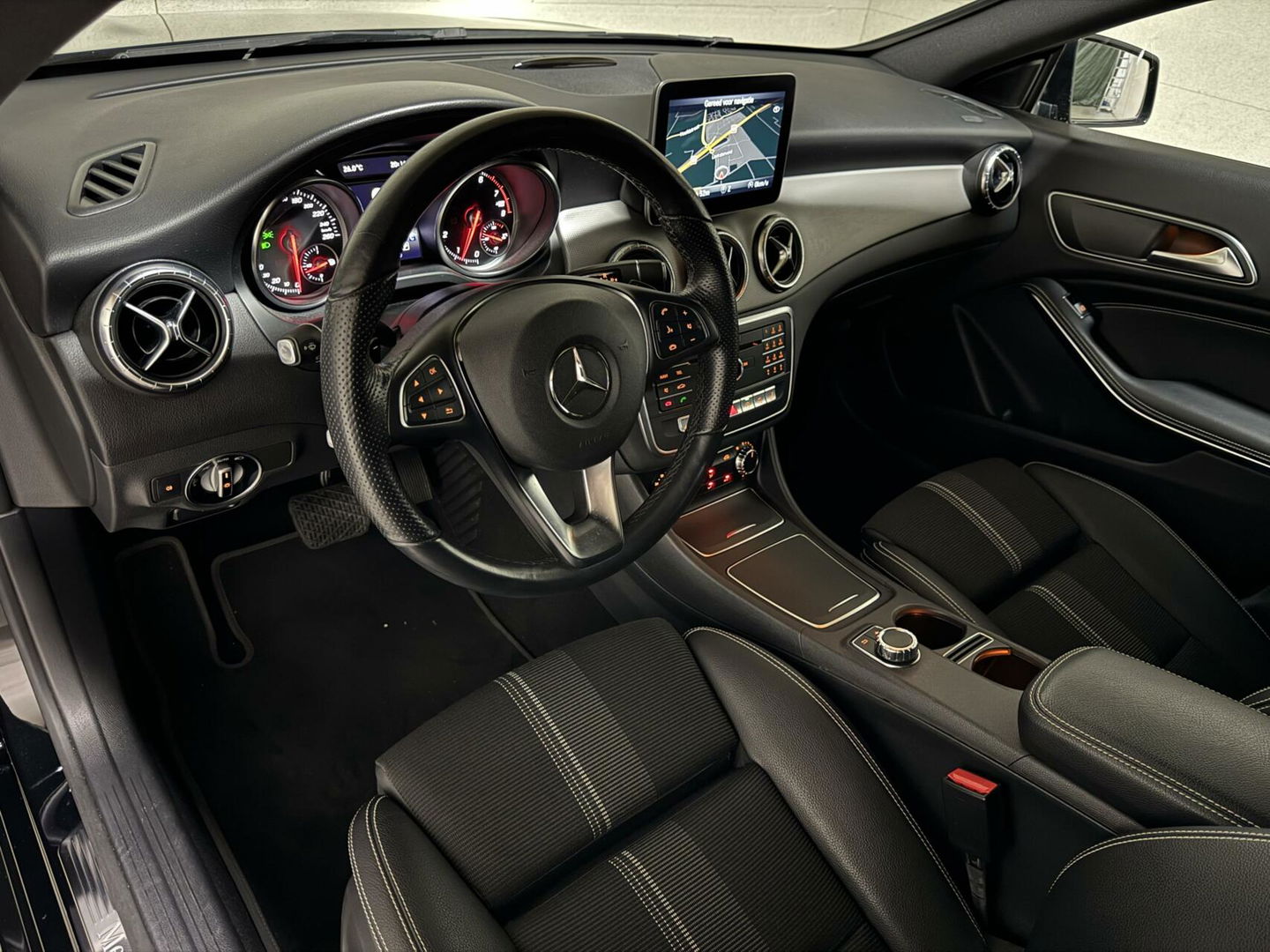 Mercedes-Benz CLA 200 Prestige Night Navi Cruise Leer NAP