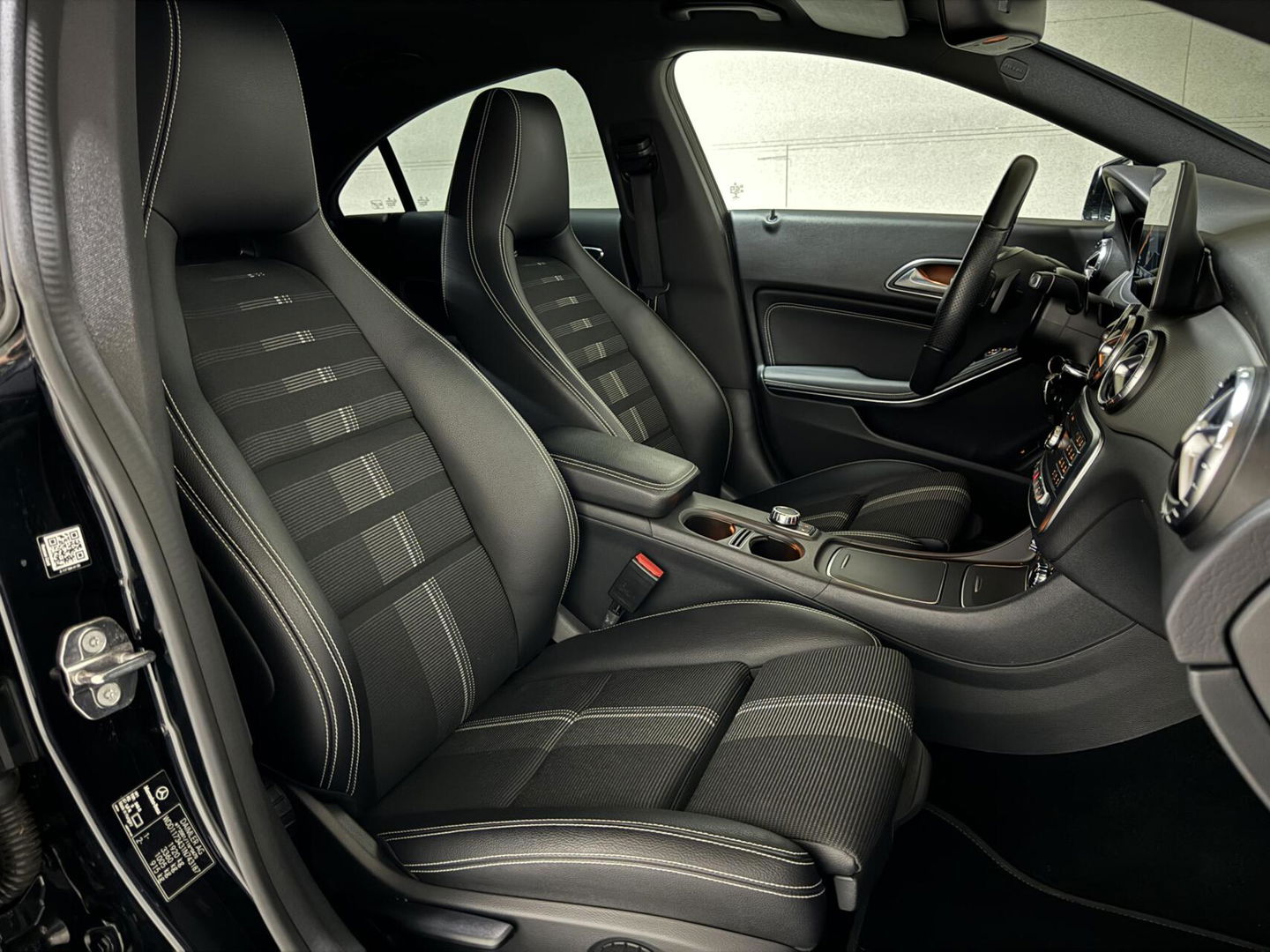 Mercedes-Benz CLA 200 Prestige Night Navi Cruise Leer NAP