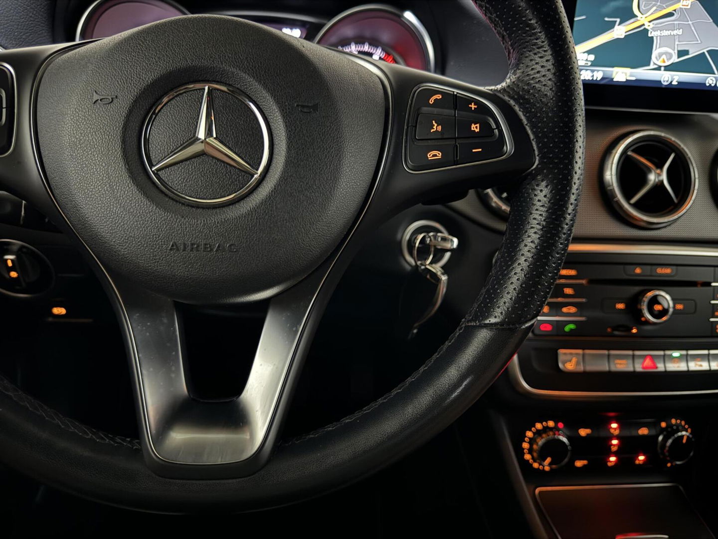 Mercedes-Benz CLA 200 Prestige Night Navi Cruise Leer NAP