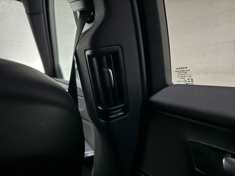 Volvo XC60 2.0 T6 Recharge AWD R-Design Pano Luchtvering H/K 360° Trekh. NAP