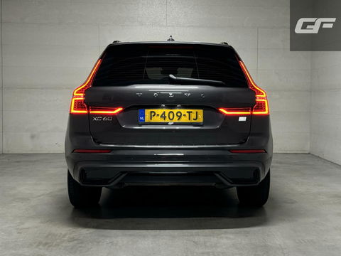 Volvo XC60 2.0 T6 Recharge AWD R-Design Pano Luchtvering H/K 360° Trekh. NAP
