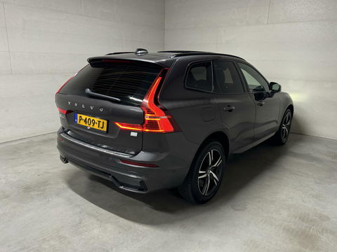 Volvo XC60 2.0 T6 Recharge AWD R-Design Pano Luchtvering H/K 360° Trekh. NAP