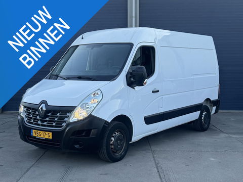 Renault Master T35 2.3 dCi L2H2 LAADKLEP / AIRCO / CRUISE CONTROLE / N.A.P / EURO 6