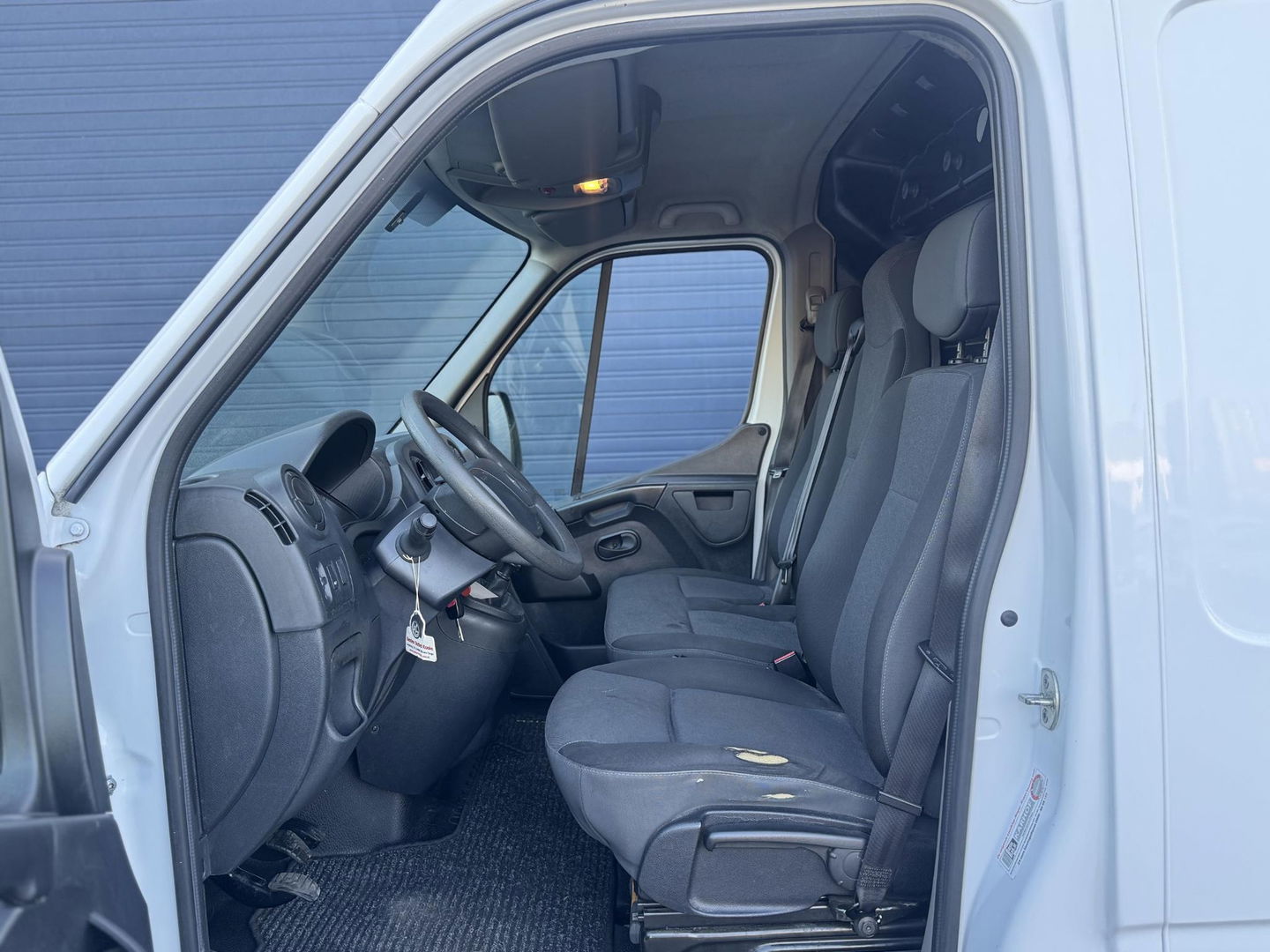 Renault Master T35 2.3 dCi L2H2 LAADKLEP / AIRCO / CRUISE CONTROLE / N.A.P / EURO 6