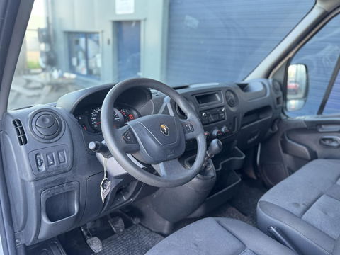 Renault Master T35 2.3 dCi L2H2 LAADKLEP / AIRCO / CRUISE CONTROLE / N.A.P / EURO 6