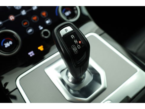 Land Rover Range Rover Evoque 1.5 P300e AWD SE | Navi | Camera | Afn. Trekhaak | Memory Seats | Stoel- Stuurverw.