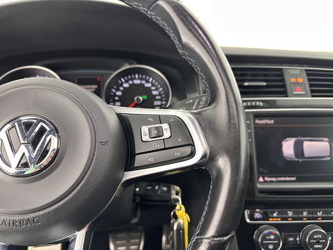 Volkswagen Golf 1.4 TSI GTE Aut. *PANO | FULL-LED | FULL-LEATHER | LANE-ASSIST | BLIND-SPOT | ADAPTIVE-CRUISE | CAMERA | DAB | NAVI-FULLMAP | ECC | PDC | SPORT/HEATED-SEATS | 18"ALU*