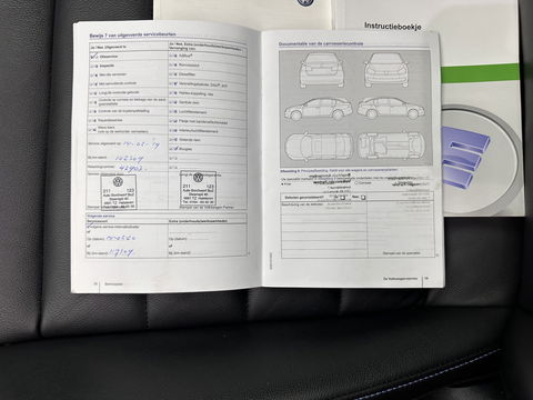 Volkswagen Golf 1.4 TSI GTE Aut. *PANO | FULL-LED | FULL-LEATHER | LANE-ASSIST | BLIND-SPOT | ADAPTIVE-CRUISE | CAMERA | DAB | NAVI-FULLMAP | ECC | PDC | SPORT/HEATED-SEATS | 18"ALU*
