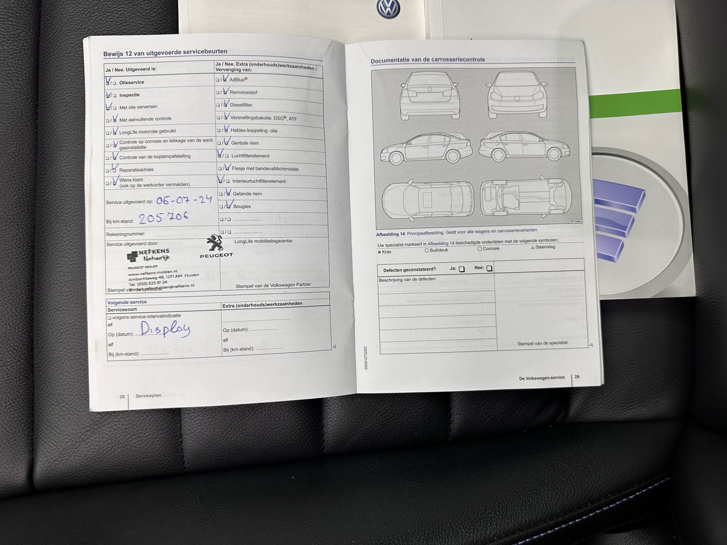 Volkswagen Golf 1.4 TSI GTE Aut. *PANO | FULL-LED | FULL-LEATHER | LANE-ASSIST | BLIND-SPOT | ADAPTIVE-CRUISE | CAMERA | DAB | NAVI-FULLMAP | ECC | PDC | SPORT/HEATED-SEATS | 18"ALU*