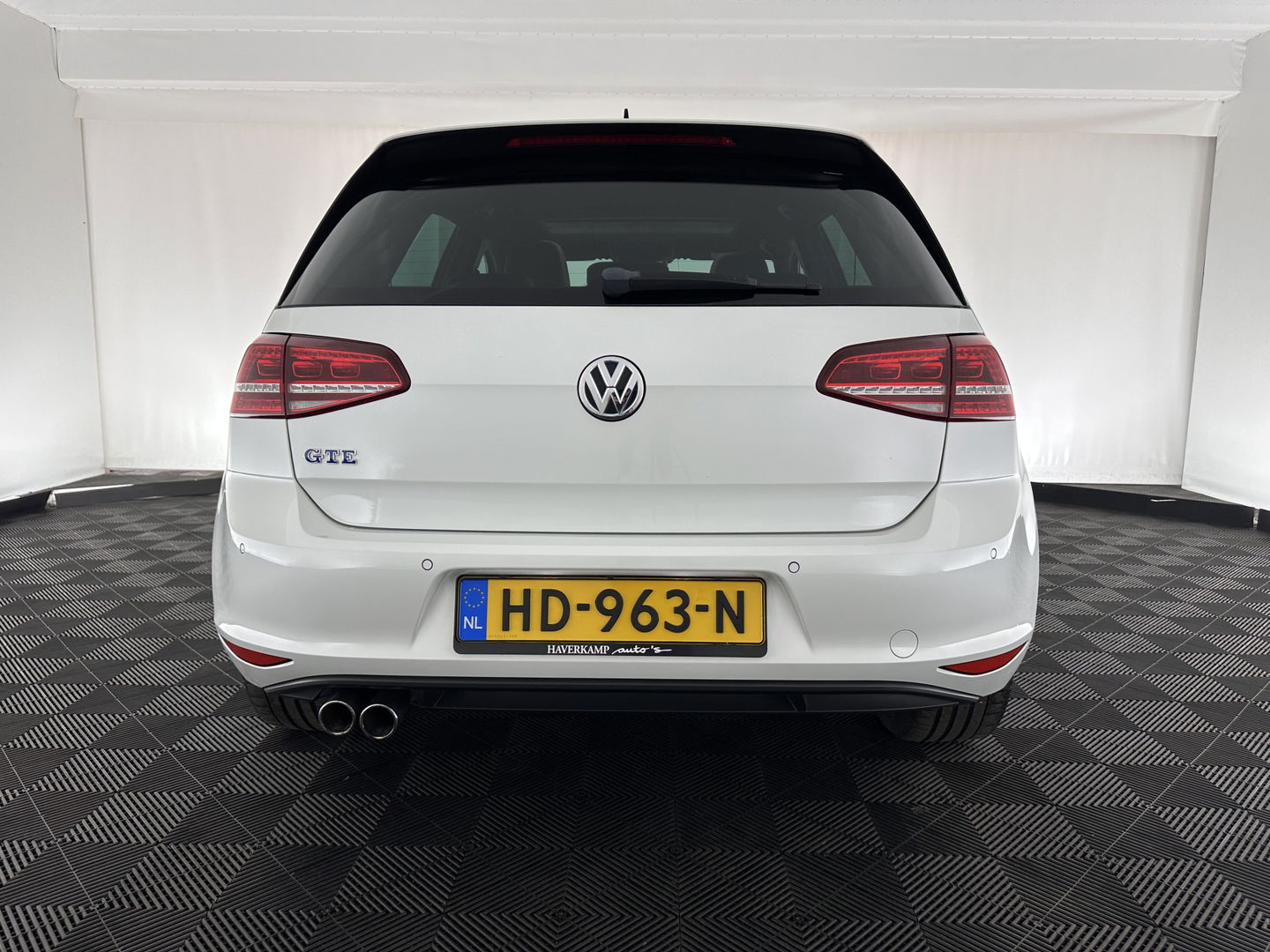 Volkswagen Golf 1.4 TSI GTE Aut. *PANO | FULL-LED | FULL-LEATHER | LANE-ASSIST | BLIND-SPOT | ADAPTIVE-CRUISE | CAMERA | DAB | NAVI-FULLMAP | ECC | PDC | SPORT/HEATED-SEATS | 18"ALU*